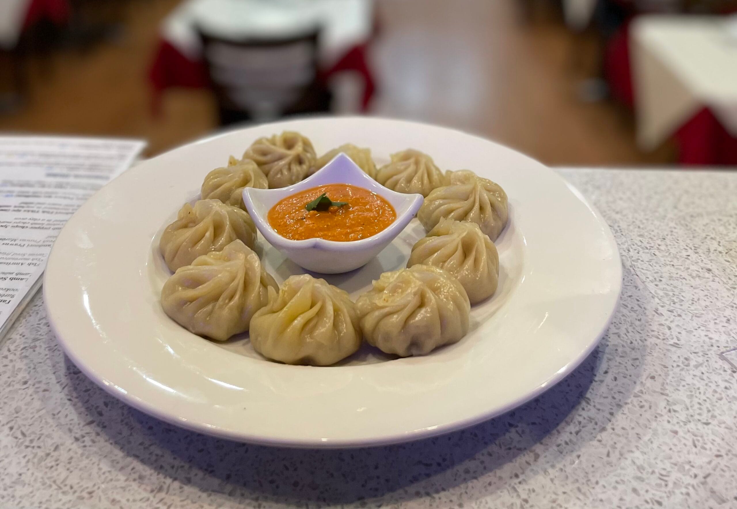 MOMOS